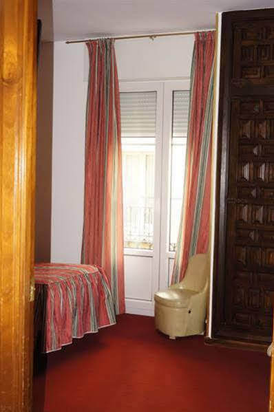 Hostal La Numantina Logroño Kültér fotó