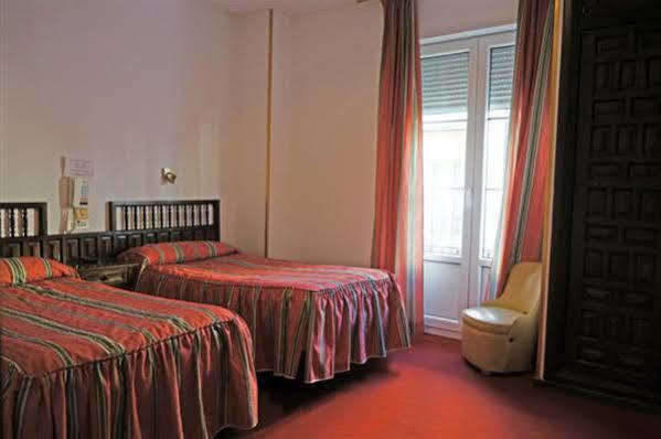 Hostal La Numantina Logroño Kültér fotó